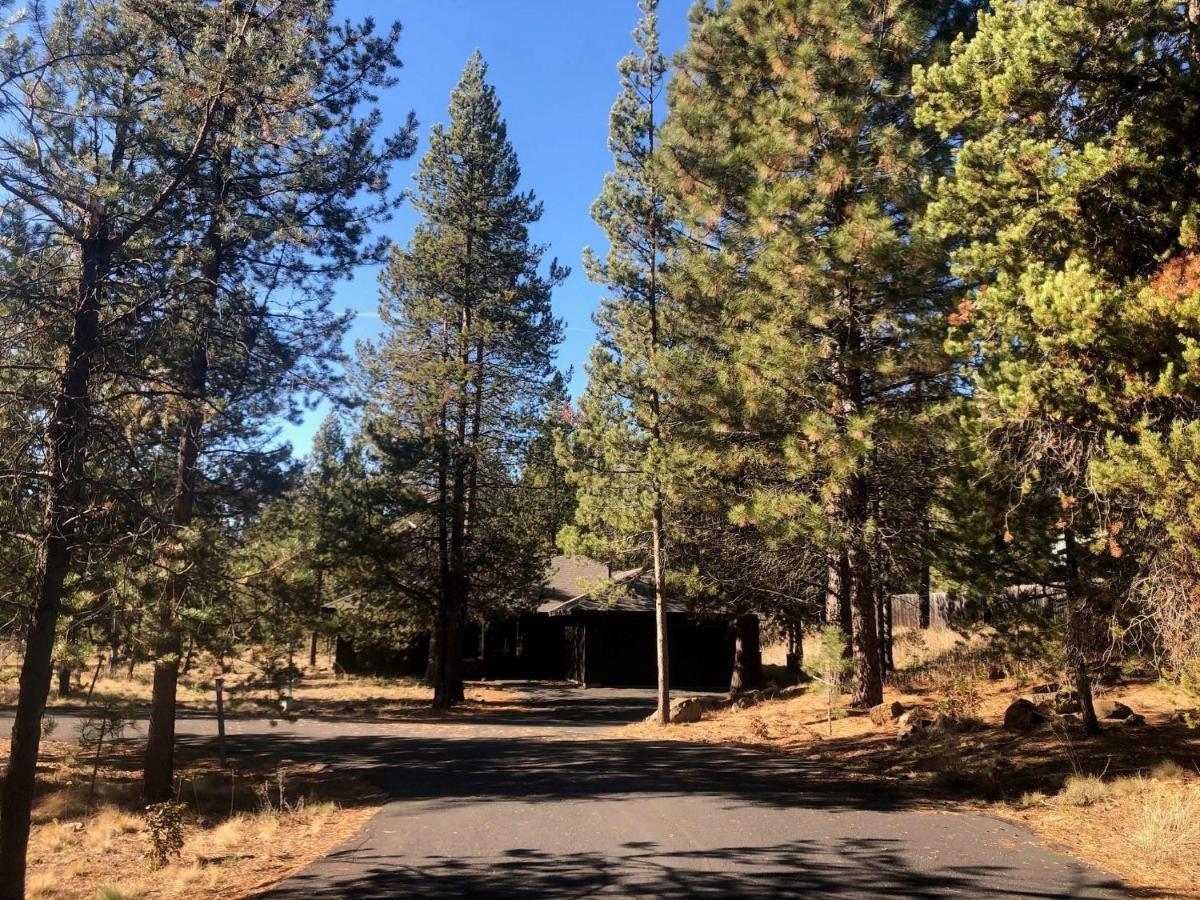 Single Level, Private Hot Tub, A/C, 8 Sharc Passes Bikes! Hébergement de vacances Sunriver